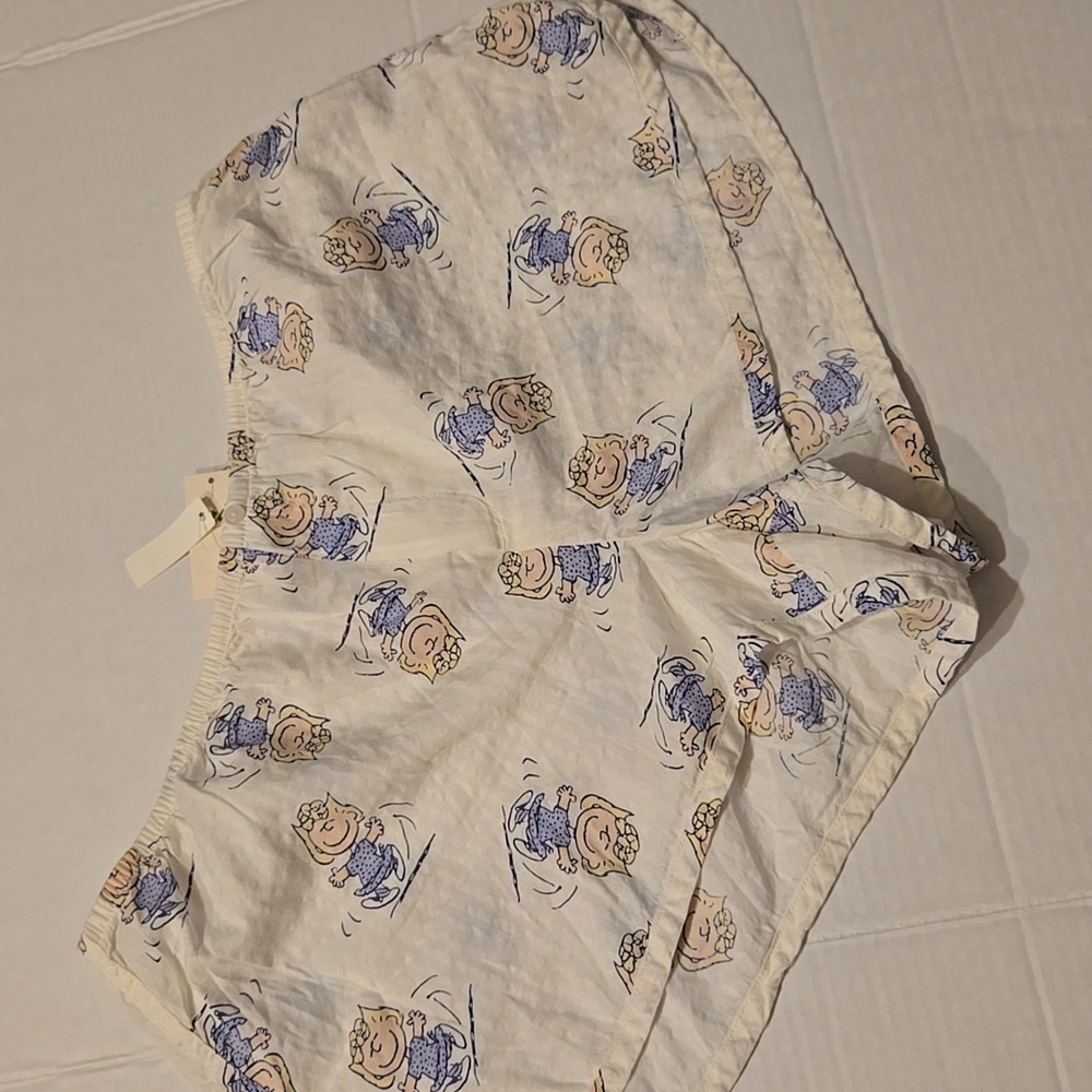NWT Aerie Peanuts Charlie Brown Sleep Shorts
